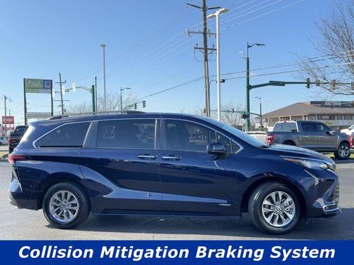 2021 Toyota Sienna XLE 7 Passenger