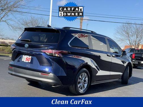 2021 Toyota Sienna XLE 7 Passenger