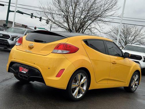 2016 Hyundai Veloster Base