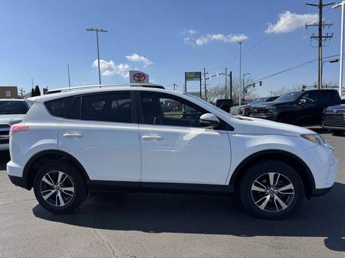 2017 Toyota RAV4 XLE