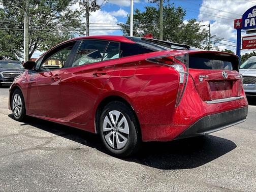 Hypersonic Red 2018 Toyota Prius Two