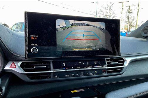 2025 Toyota Sienna XSE 7 Passenger