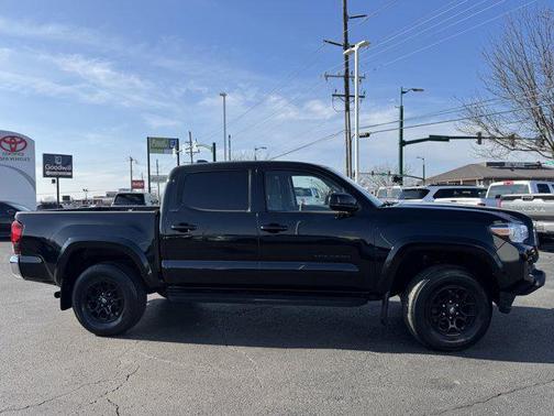2022 Toyota Tacoma SR5
