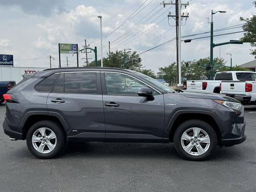 2020 Toyota RAV4 Hybrid XLE