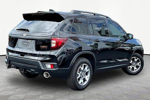 Crystal Black Pearl 2022 Honda Passport AWD TrailSport