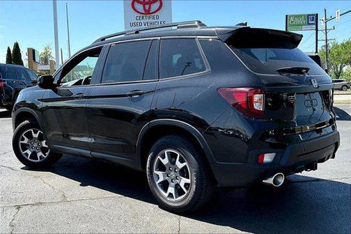 Crystal Black Pearl 2022 Honda Passport AWD TrailSport