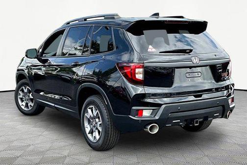 Crystal Black Pearl 2022 Honda Passport AWD TrailSport
