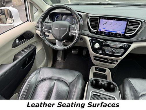 2022 Chrysler Pacifica Hybrid Touring L