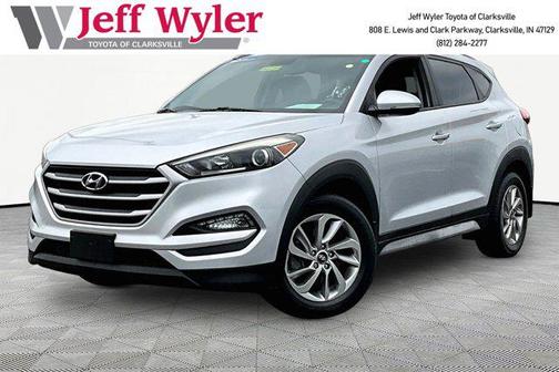 Molten Silver 2017 Hyundai TUCSON SE Plus