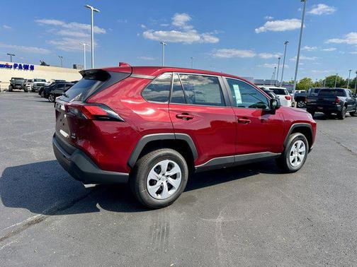 2025 Toyota RAV4 LE