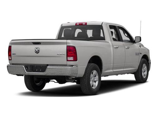 Bright White Clearcoat 2017 RAM 1500 SLT