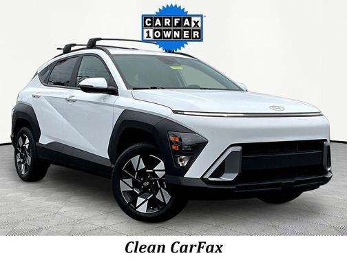 Atlas White 2025 Hyundai KONA SEL