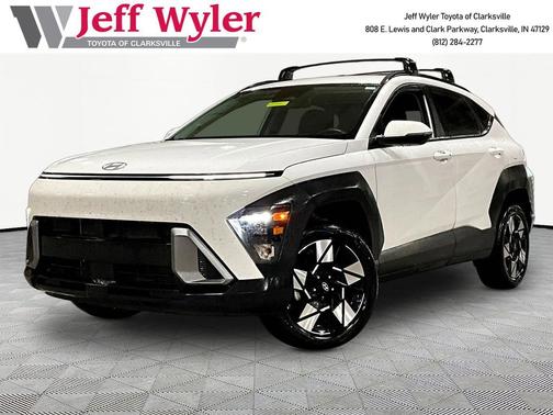 Atlas White 2025 Hyundai KONA SEL