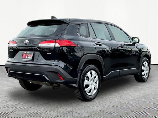 Jet Black 2025 Toyota Corolla Cross L