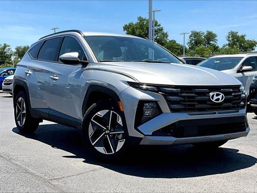 Shimmering Silver 2025 Hyundai TUCSON SEL