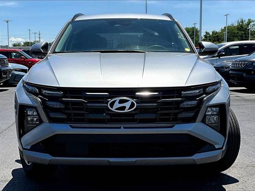 Shimmering Silver 2025 Hyundai TUCSON SEL