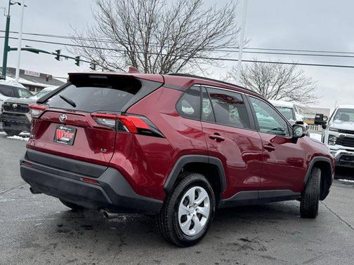 2019 Toyota RAV4 LE