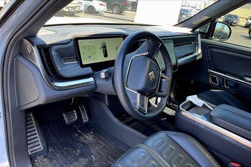 LA Silver 2023 Rivian R1S Adventure