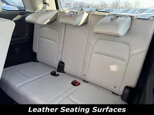 2023 Nissan Pathfinder SL 4WD