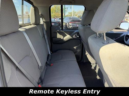 2016 Nissan Frontier SV