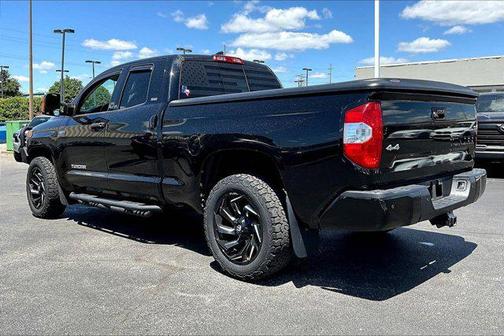 Midnight Black Metallic 2021 Toyota Tundra SR5