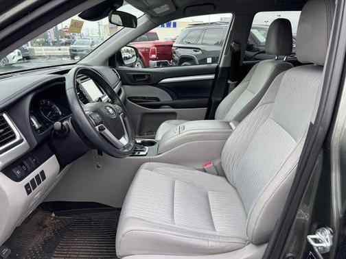 2019 Toyota Highlander LE Plus