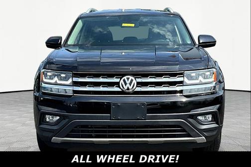 Deep Black Pearl 2019 Volkswagen Atlas 3.6L SE
