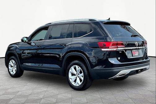 Deep Black Pearl 2019 Volkswagen Atlas 3.6L SE