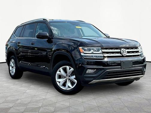 Deep Black Pearl 2019 Volkswagen Atlas 3.6L SE