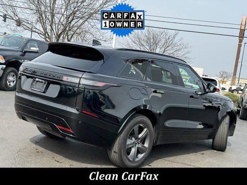 Santorini Black Metallic 2025 Land Rover Range Rover Velar P250 SE R-Dynamic