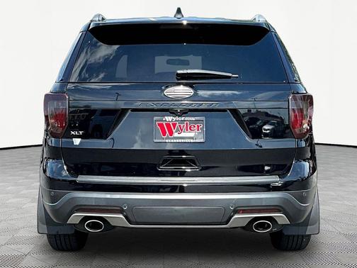 Shadow Black 2018 Ford Explorer XLT