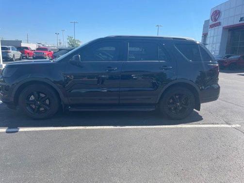 Shadow Black 2018 Ford Explorer XLT