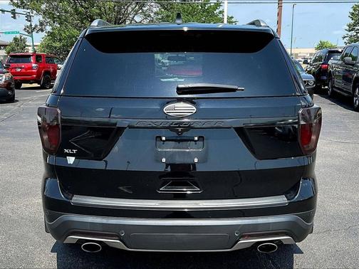 Shadow Black 2018 Ford Explorer XLT