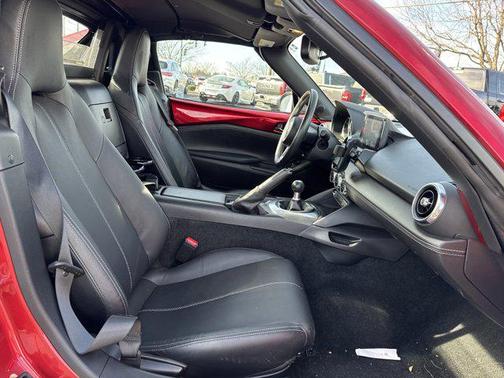 2023 Mazda MX-5 Miata RF Grand Touring