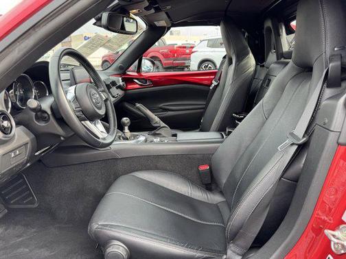 2023 Mazda MX-5 Miata RF Grand Touring