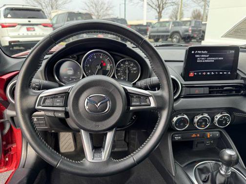 2023 Mazda MX-5 Miata RF Grand Touring