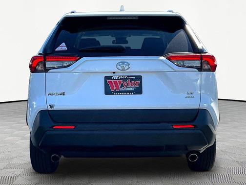 Super White 2020 Toyota RAV4 LE