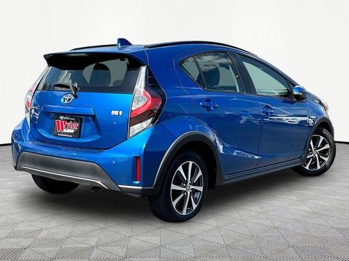 Blue Streak Metallic 2019 Toyota Prius L