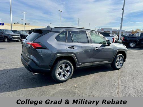 2025 Toyota RAV4 Hybrid LE