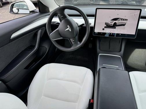 2023 Tesla Model 3 Standard Range