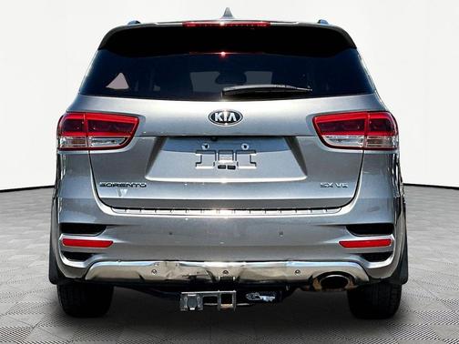 Titanium Silver 2018 Kia Sorento SX