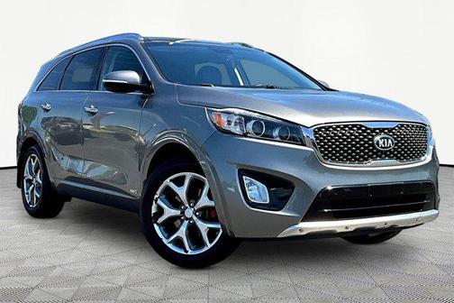 Titanium Silver 2018 Kia Sorento SX