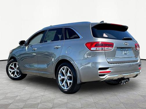 Titanium Silver 2018 Kia Sorento SX