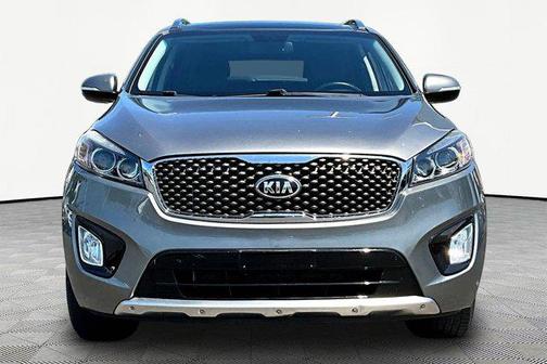 Titanium Silver 2018 Kia Sorento SX