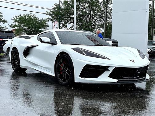 Arctic White 2023 Chevrolet Corvette Stingray w/2LT