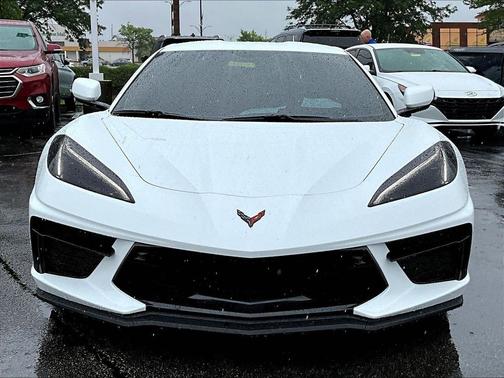 Arctic White 2023 Chevrolet Corvette Stingray w/2LT