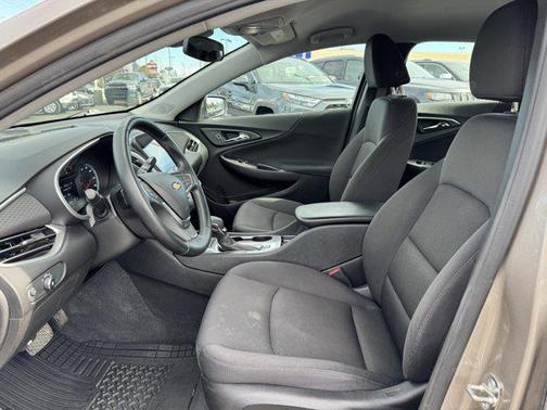 2023 Chevrolet Malibu FWD RS