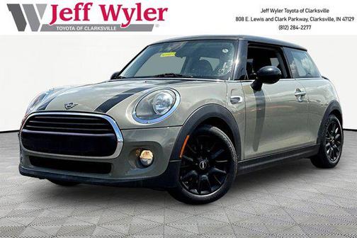 Gray Metallic 2019 MINI Hardtop Cooper