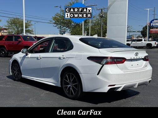 2024 Toyota Camry SE