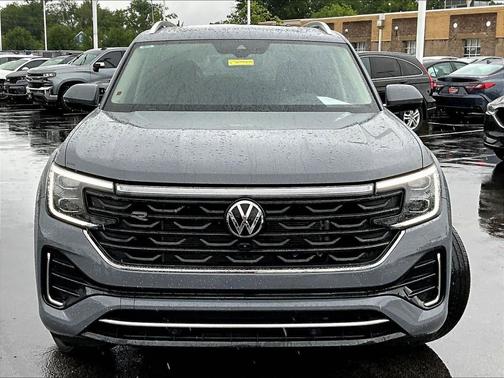Platinum Gray Metallic 2025 Volkswagen Atlas 2.0T SEL Premium R-Line 4MOTION